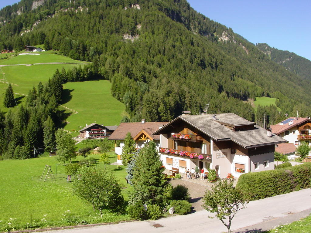 Garni Conturina Hotell Santa Cristina Val Gardena Exteriör bild